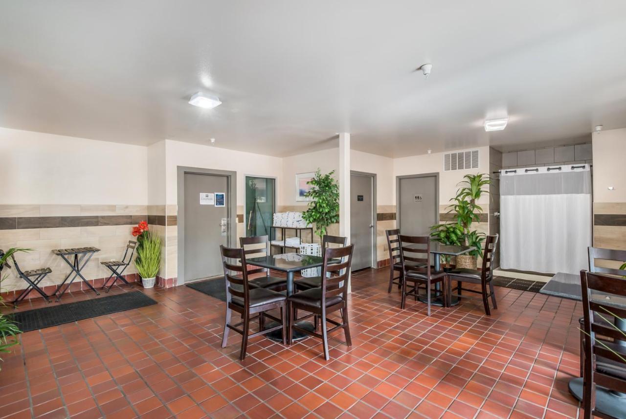 Red Lion Inn & Suites Sequim At Olympic National Park Bagian luar foto