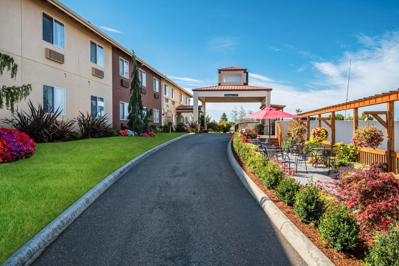 Red Lion Inn & Suites Sequim At Olympic National Park Bagian luar foto