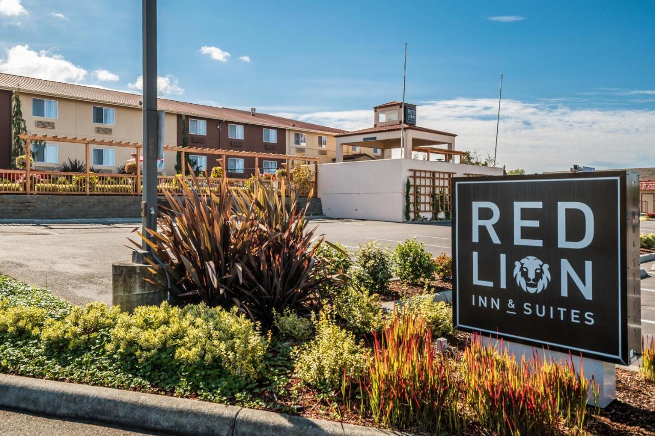 Red Lion Inn & Suites Sequim At Olympic National Park Bagian luar foto