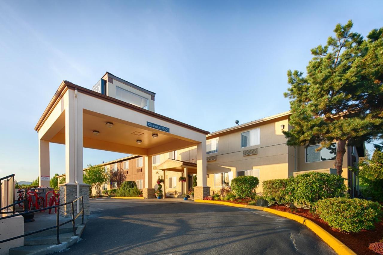 Red Lion Inn & Suites Sequim At Olympic National Park Bagian luar foto